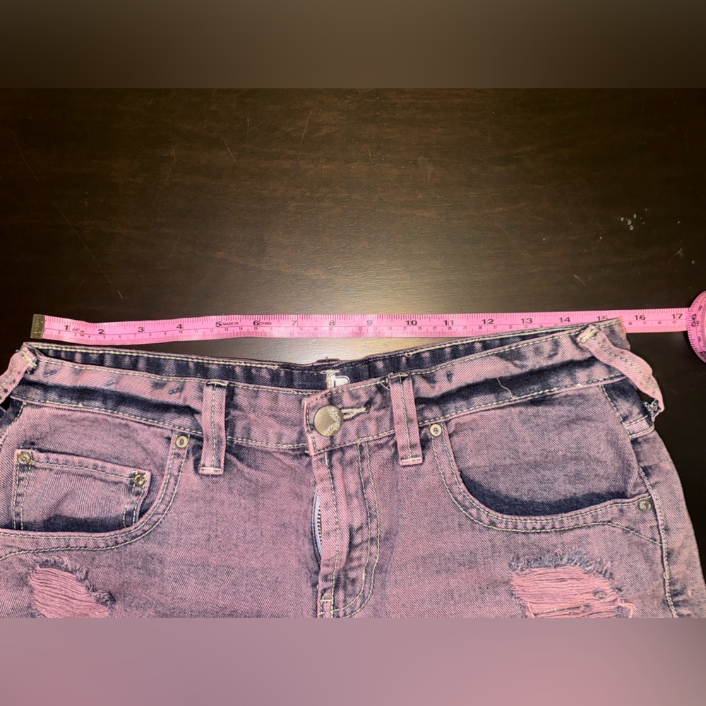 Free People We The Free Distressed Denim Cutoff Shorts Pink Purple Acid Wash 30 - Picture 6 of 6